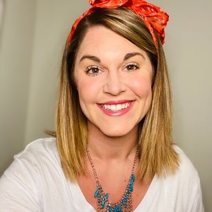 Meet your Posher, Lyndsie